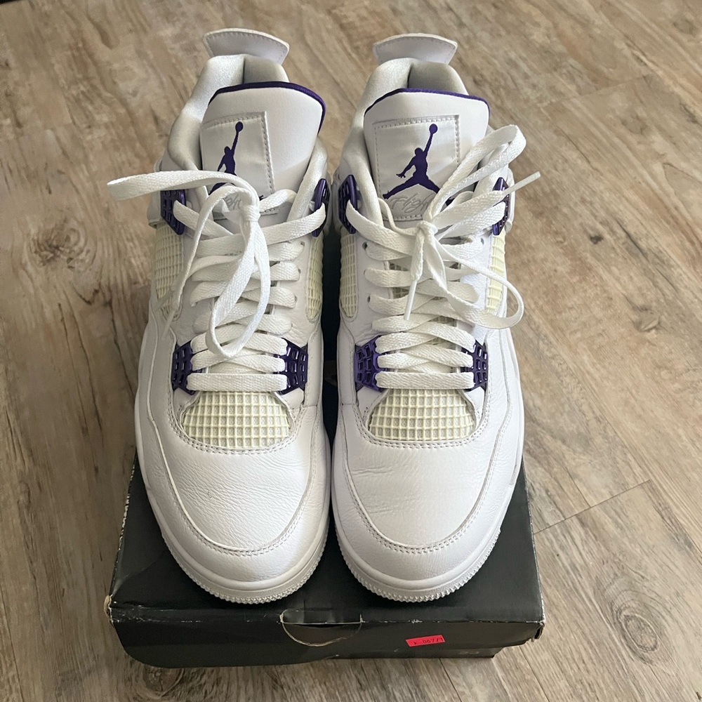Air Jordan 4 Retro “Metallic Purple”